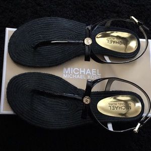 Women’s MICHAEL Michael Kors Sandals. Size 8
